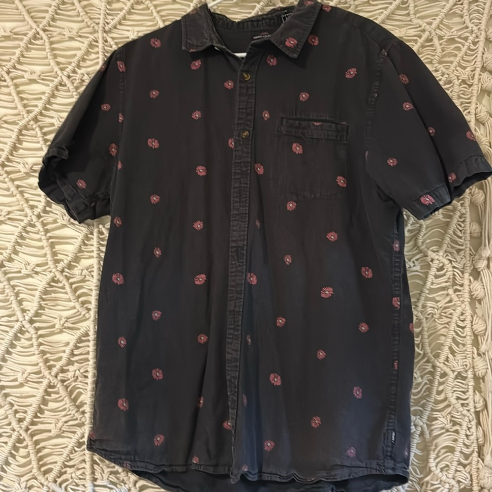 O’Neil Men’s Button Down Dress Shirt